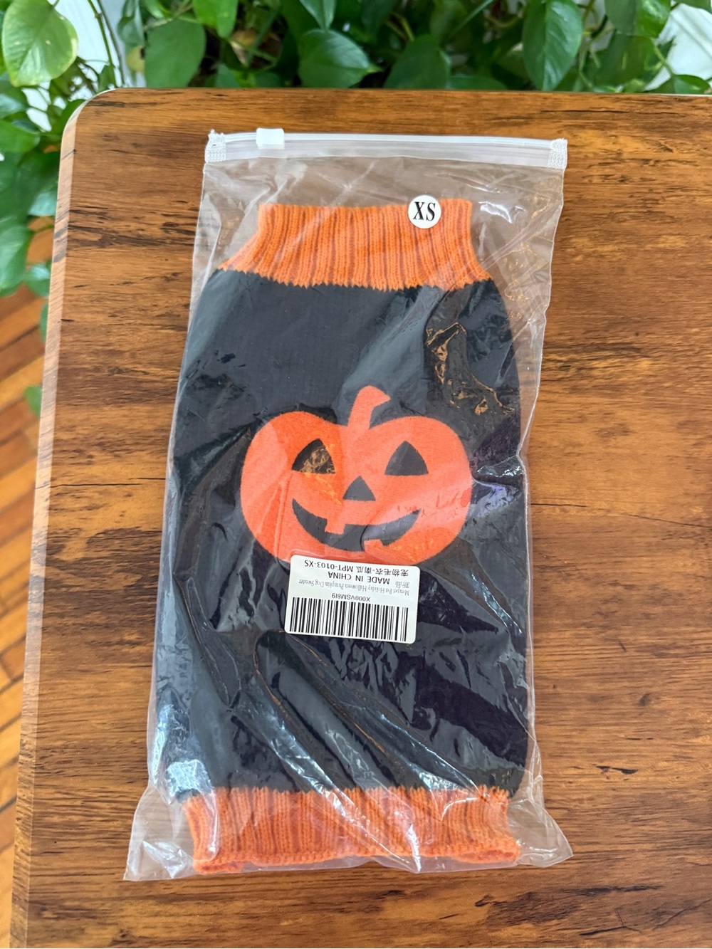 Dog size XS Halloween Pumpkin Knit Warmer Sweater Black & Orange